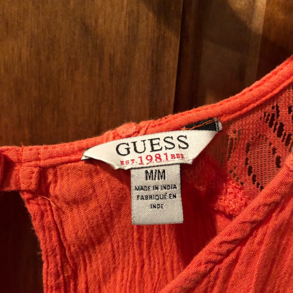 Guess top - Picture 2 of 3